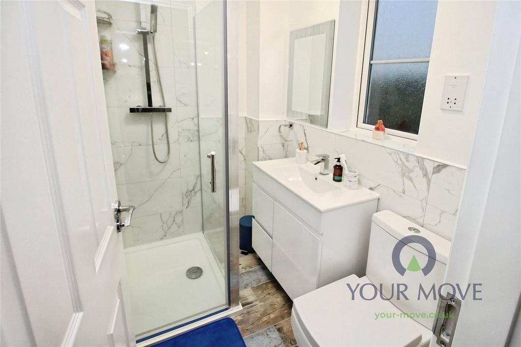 En-Suite Shower