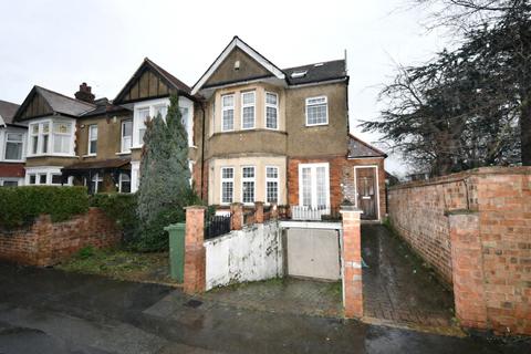 5 bedroom semi-detached house to rent, Windsor Road, London, E11