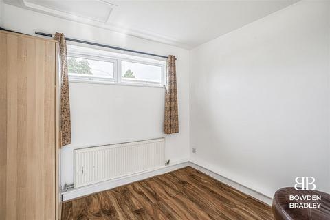 undefined, Limes Avenue, Chigwell