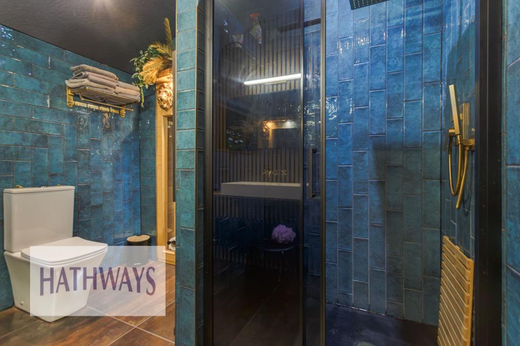 En-Suite and Sauna