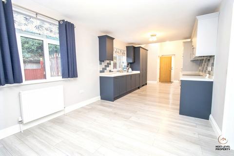 3 bedroom detached house for sale, High Road, Wisbech St. Mary, PE13