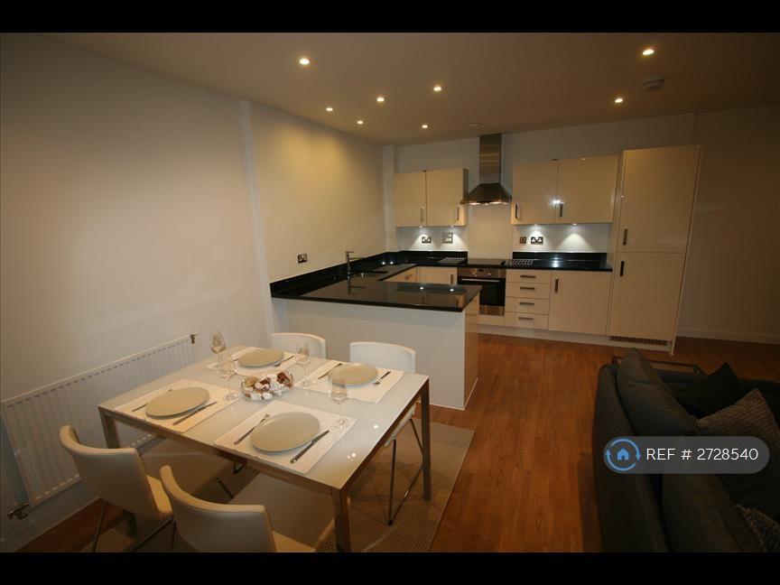 Kitchen &amp; Dining Area