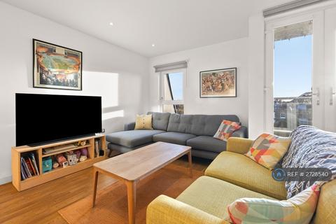 2 bedroom flat to rent, Westwood House, London, SW12