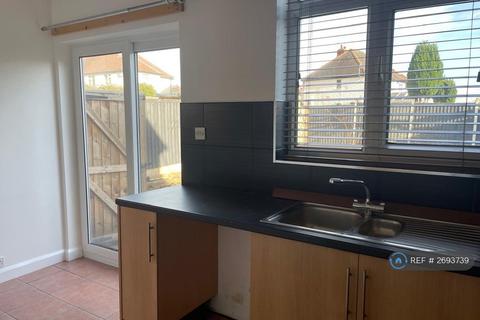 2 bedroom semi-detached house to rent, Holmfield Road, Beeston, Nottingham, NG9