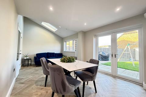 4 bedroom detached house for sale, Stangate Drive, Sittingbourne ME9