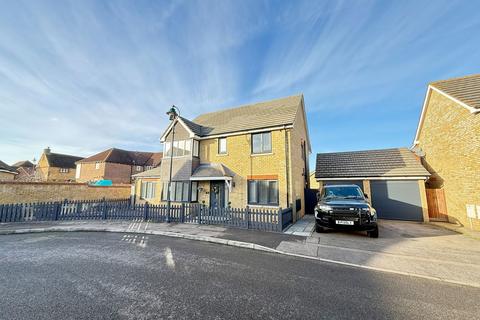 4 bedroom detached house for sale, Stangate Drive, Sittingbourne ME9