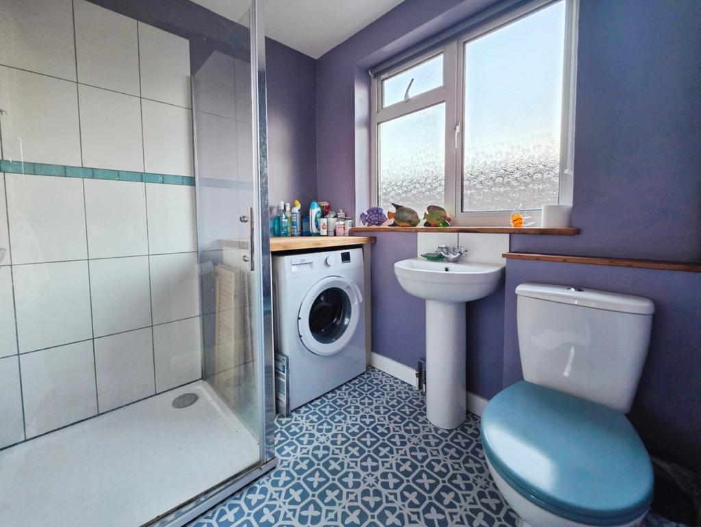 Shower Room / Utility Room
