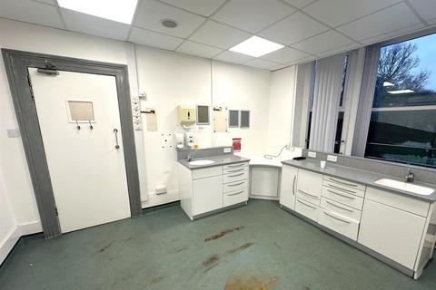 Property to rent, Moor View, Headingley, Leeds