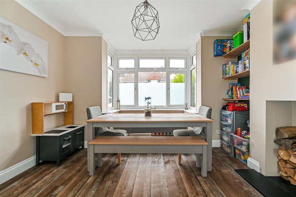 Dining Room.jpg