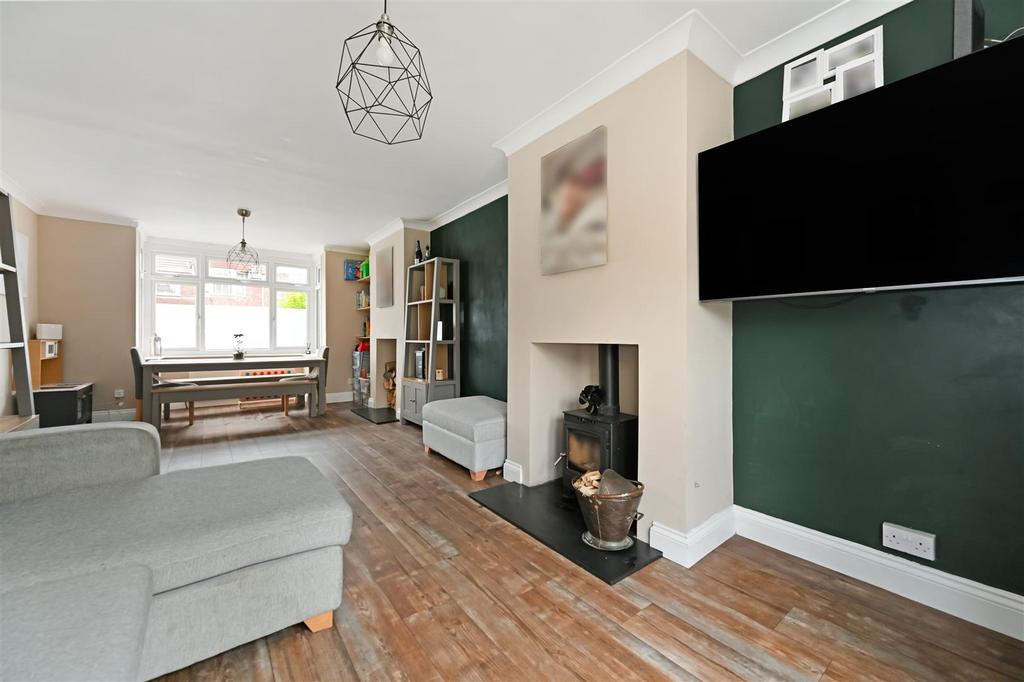 Living Room.jpg