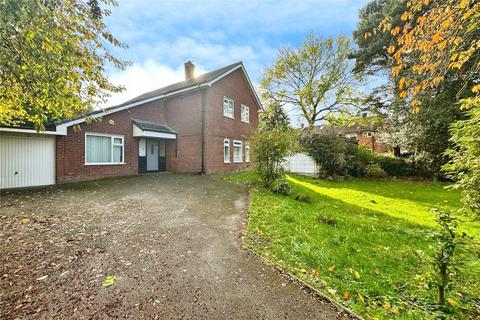 Delamere Avenue, Swinton M27