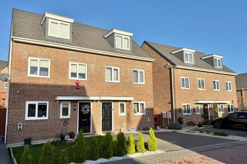 undefined, Yarn Crescent, Wakefield, WF2