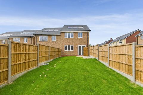 undefined, Chesterfield S42