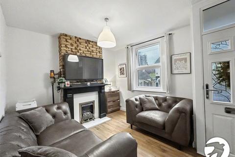 3 bedroom terraced house for sale, Castle Road, Chatham, Kent, ME4
