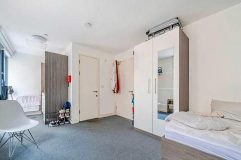 undefined, Apartment 211, Pearl Works, 2 Howard Lane, Sheffield, South Yorkshire S1 2FT