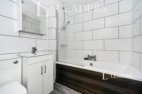 2 bedroom flat to rent, Britannia Court, The Strand, .Brighton, BN2