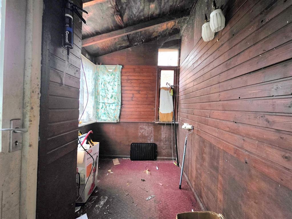 Lean-to