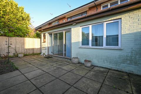 3 bedroom terraced house for sale, St Edmund Close, Gorleston-on-Sea, Great Yarmouth
