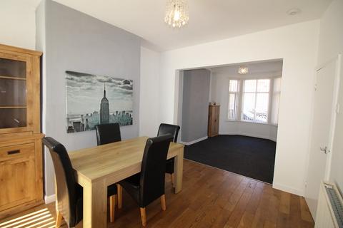 2 bedroom terraced house to rent, Catherine Street, Crewe, Cheshire, CW2