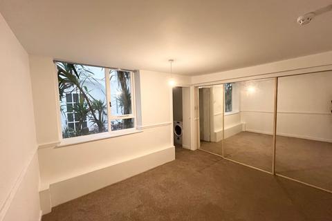 undefined, Bedford Square, Brighton BN1