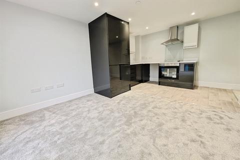 undefined, Canal Walk, Southampton SO14
