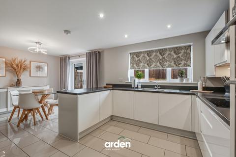 3 bedroom detached house for sale, Lime Gardens, Bevere, WR3