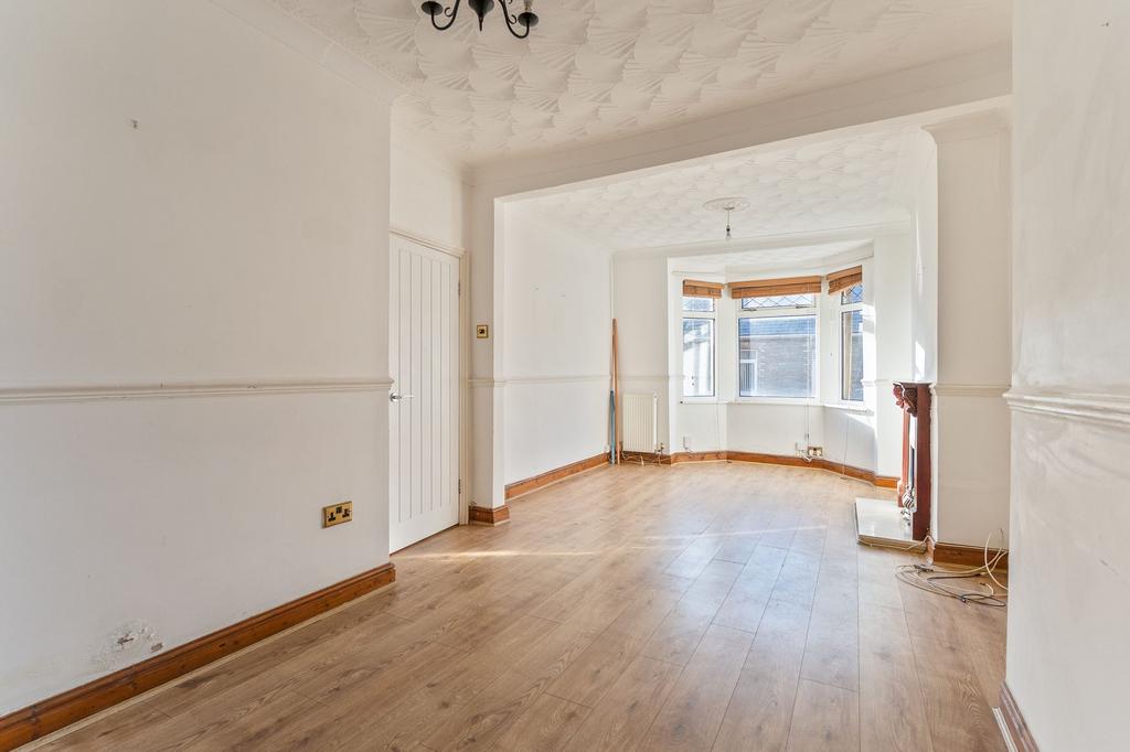 Living/dining room