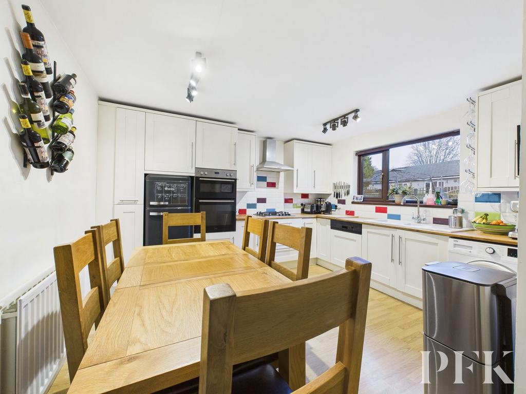 Kitchen / Dining