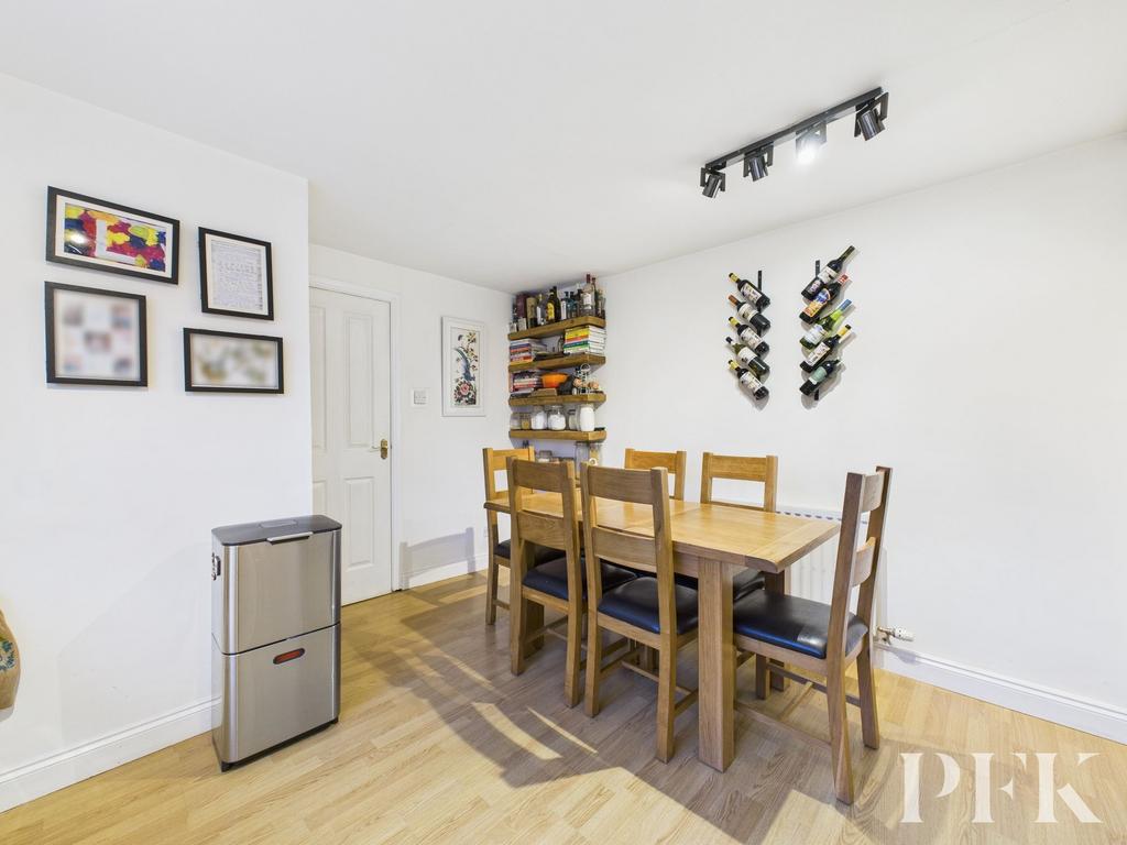 Kitchen / Dining