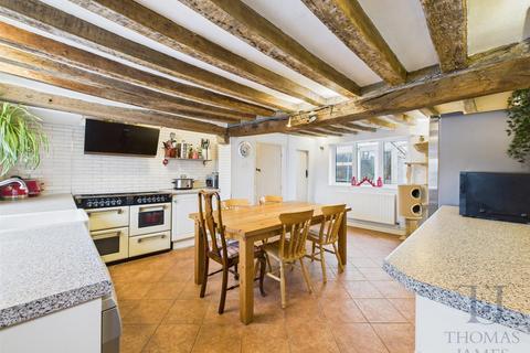 4 bedroom detached house for sale, Main Road, Cotgrave, Nottingham