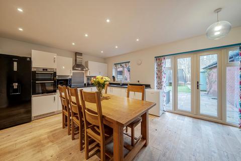4 bedroom detached house for sale, Bluebell Road, Tewkesbury GL20