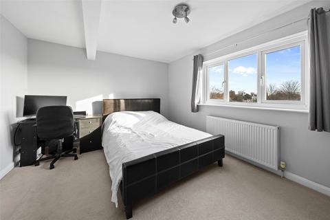 undefined, Inglewood Road, Bexleyheath, DA7