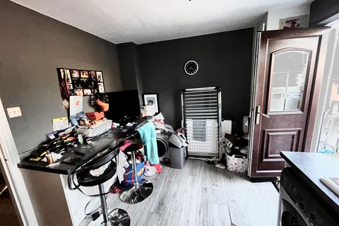 2 bedroom terraced house for sale, Baden Powell Street, Deckham, Gateshead, Tyne and Wear, NE9 5LD