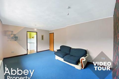 Grove Road, Luton, LU1