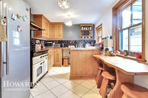 undefined, London Road, Lowestoft