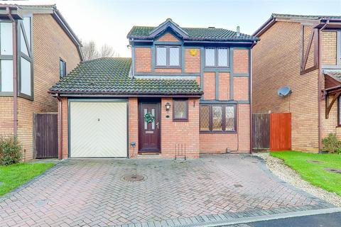 3 bedroom detached house for sale, Batemans Close, Worthing BN13