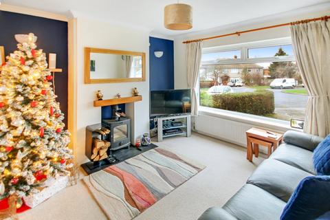 3 bedroom semi-detached house for sale, Hackenden Close, East Grinstead, RH19