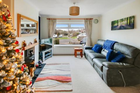3 bedroom semi-detached house for sale, Hackenden Close, East Grinstead, RH19