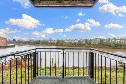 2 bedroom flat for sale, Lulworth Place, Warrington, WA4