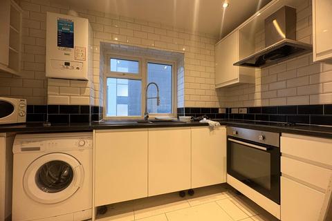 undefined, Staines Road, Hounslow TW3