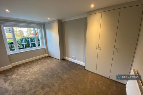 2 bedroom flat to rent, Shooters Hill Road, London, SE3