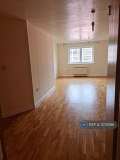 2 bedroom flat to rent, Scotney Gardens, Maidstone, ME16