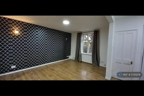 3 bedroom terraced house to rent, Canonsleigh Road, Dagenham, RM9