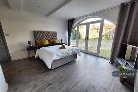 undefined, Brow Road, Huddersfield, HD1