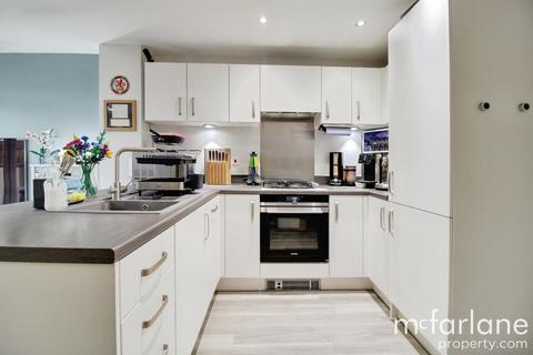 undefined, Homeleaze, Swindon SN1