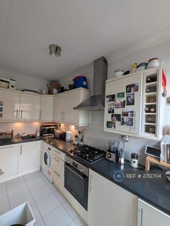 2 bedroom flat to rent, Agincourt Road, London, NW3