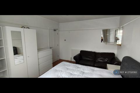 1 bedroom in a house share to rent, Perivale, Perivale, UB6