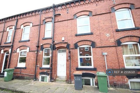 3 bedroom terraced house to rent, Granby Terrace, Leeds, LS6