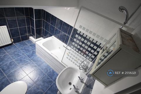 3 bedroom terraced house to rent, Granby Terrace, Leeds, LS6