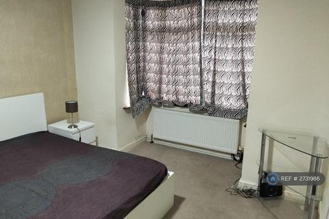 undefined, Grenaby Avenue, Croydon, CR0